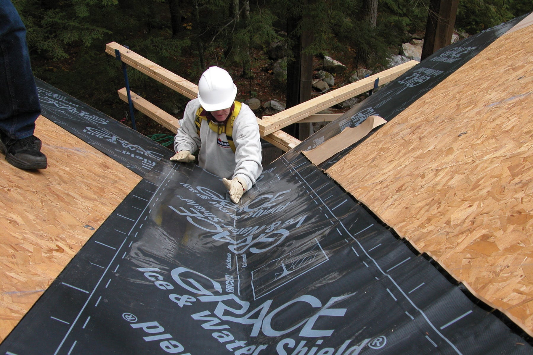 roofing underlayment installation