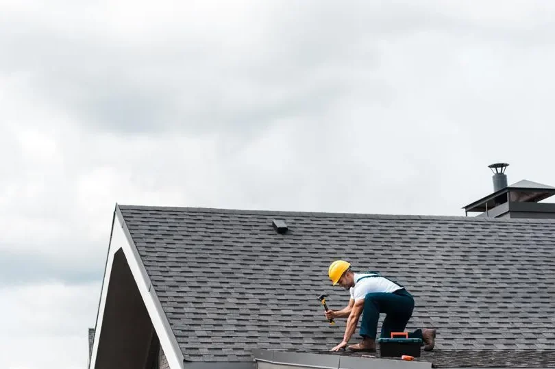 Roof Repairs in Ottawa: Assessing Damage and Selecting Materials